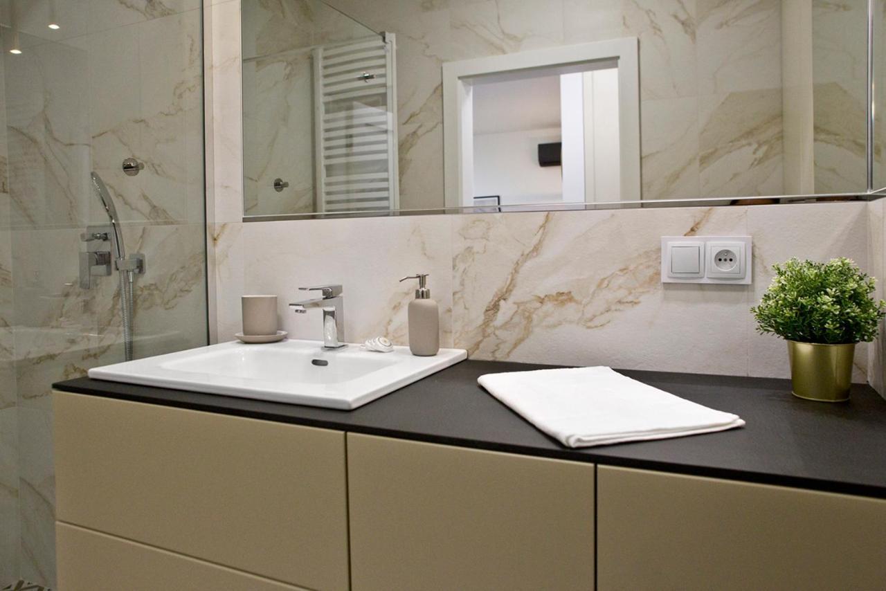 Marina Mokotow P&O Serviced Apartments Warszawa Exteriör bild